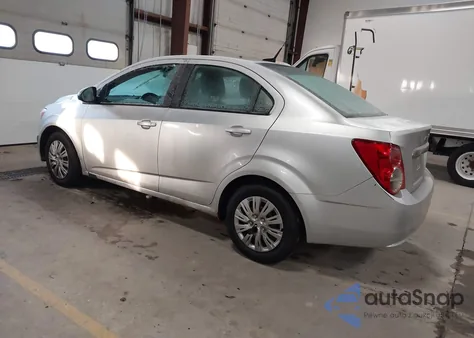 2013 Chevrolet Sonic Ls Auto z USA, uszkodzony, nr VIN 1G1JA5SG4D4156204